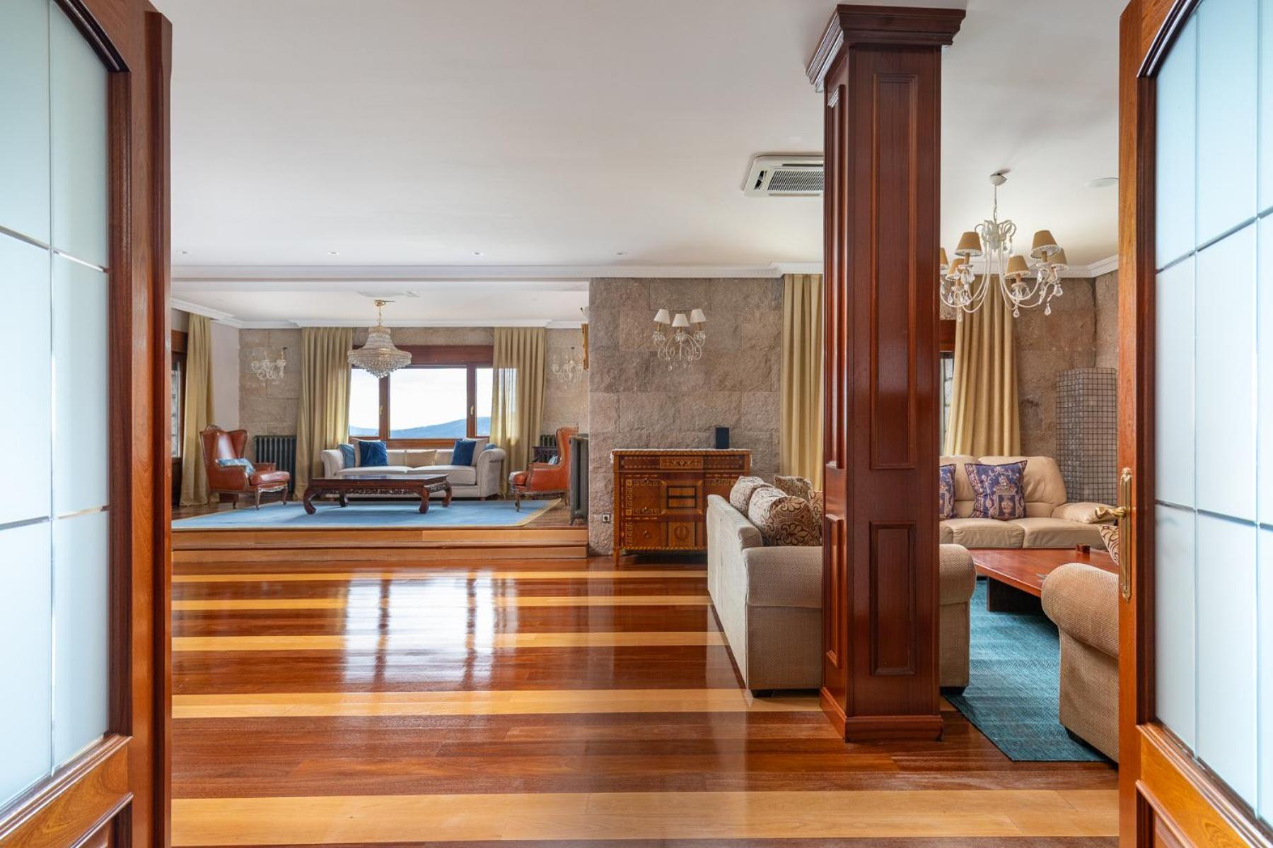Mansion Con Jacuzzi A 40 Grados, Gran Piscina Y Padel Villa El Tiemblo Exterior photo